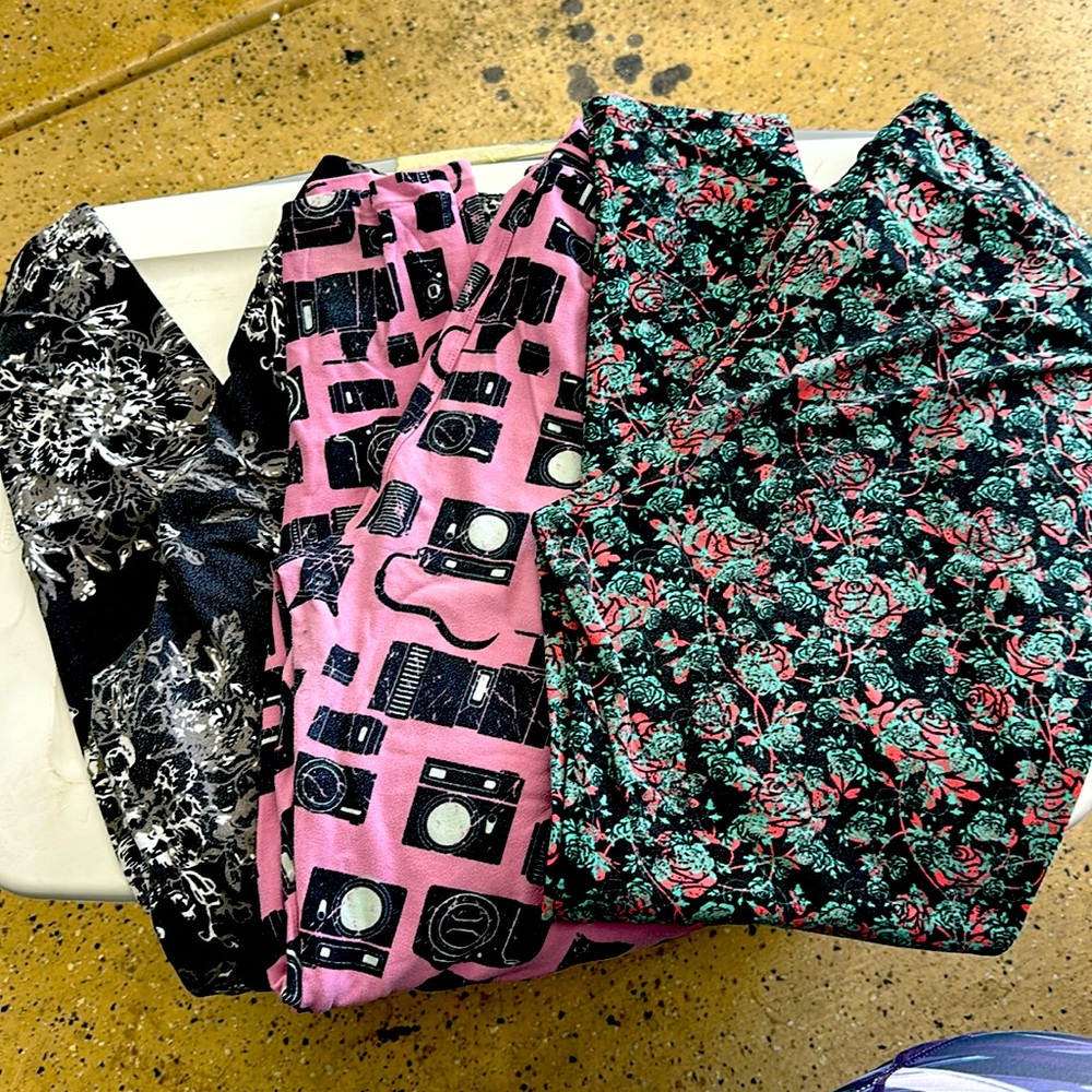 Rare LuLaRoe Tall & Curvy TC yoga leggings pants - 3 pairs 🦄